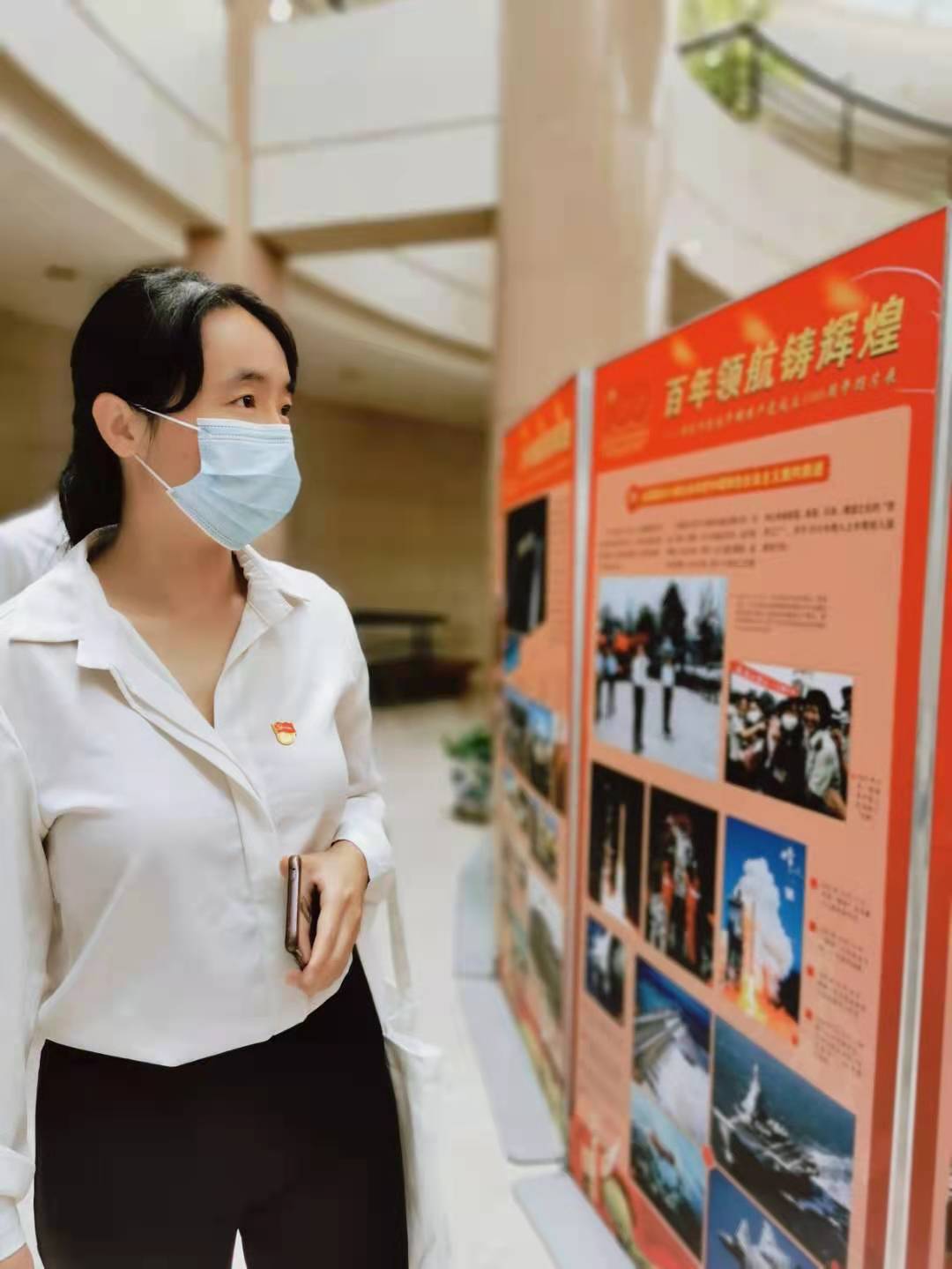 辅导员风采展示—孙雅钗