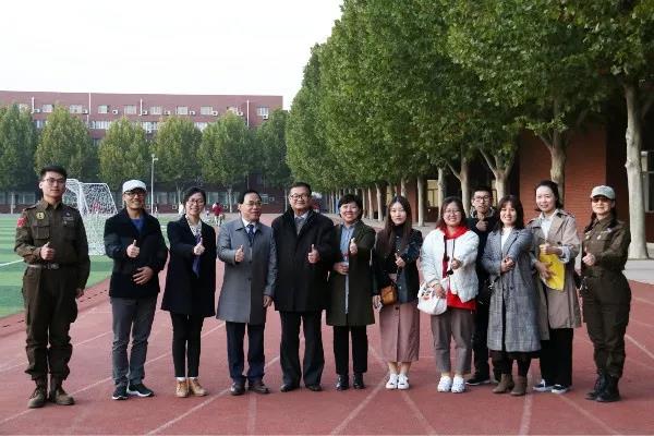 学习中交流，交流中成长 ——文法学院师生赴北京王府学校参观学习