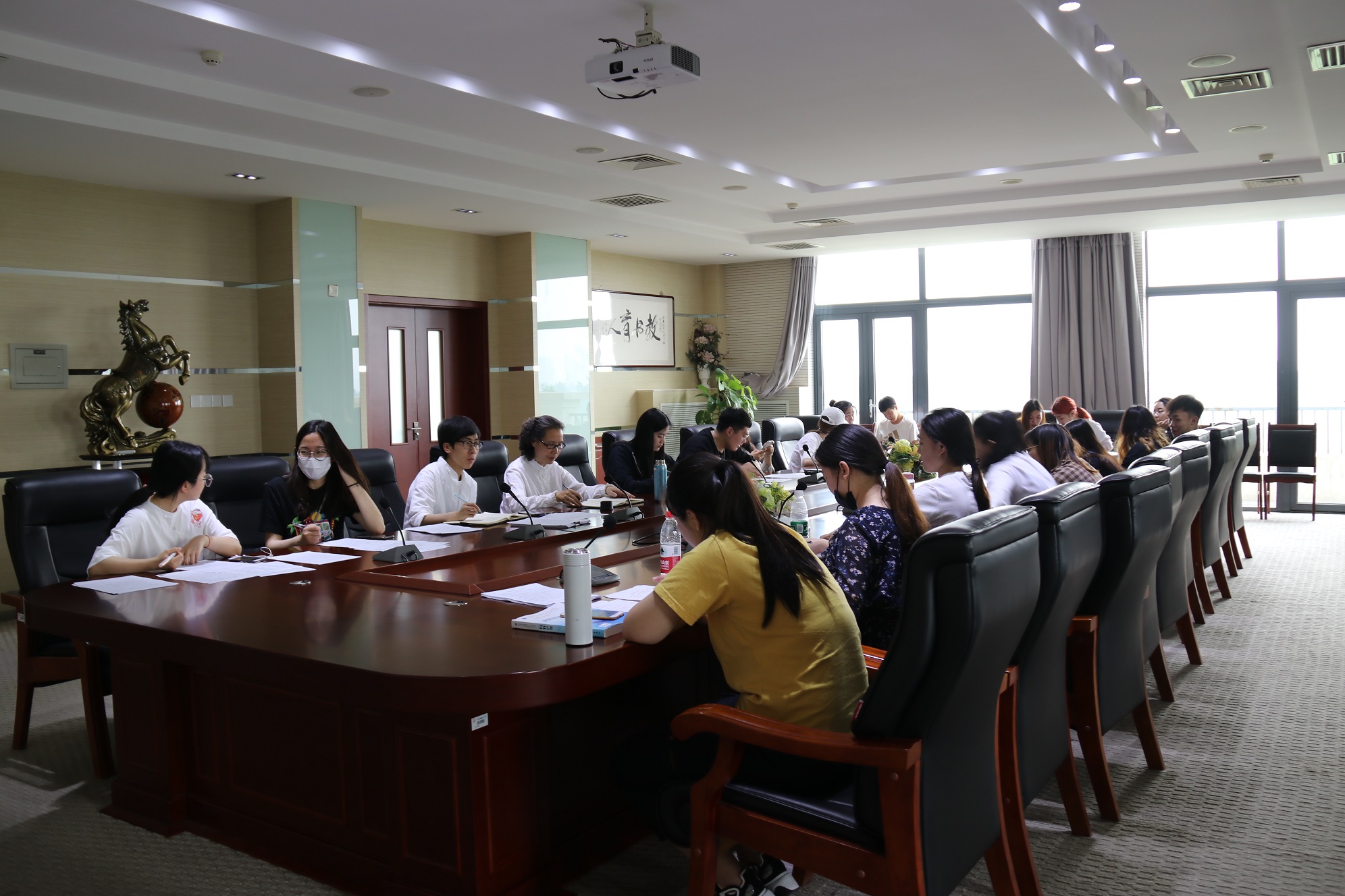 师生座谈会|增进师生交流，提高教学水平