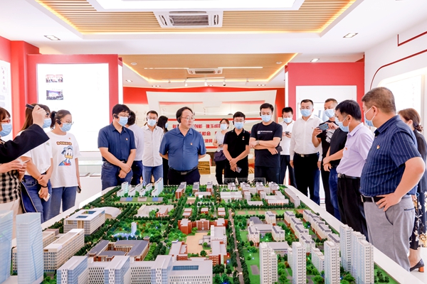 全省民办学校党组织书记示范培训班到我校观摩交流