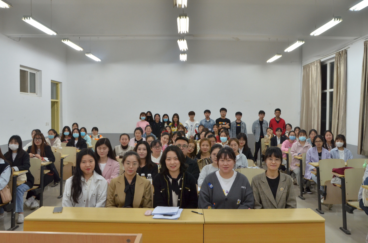 文法学院举办第一届“桃李杯”教师技能大赛