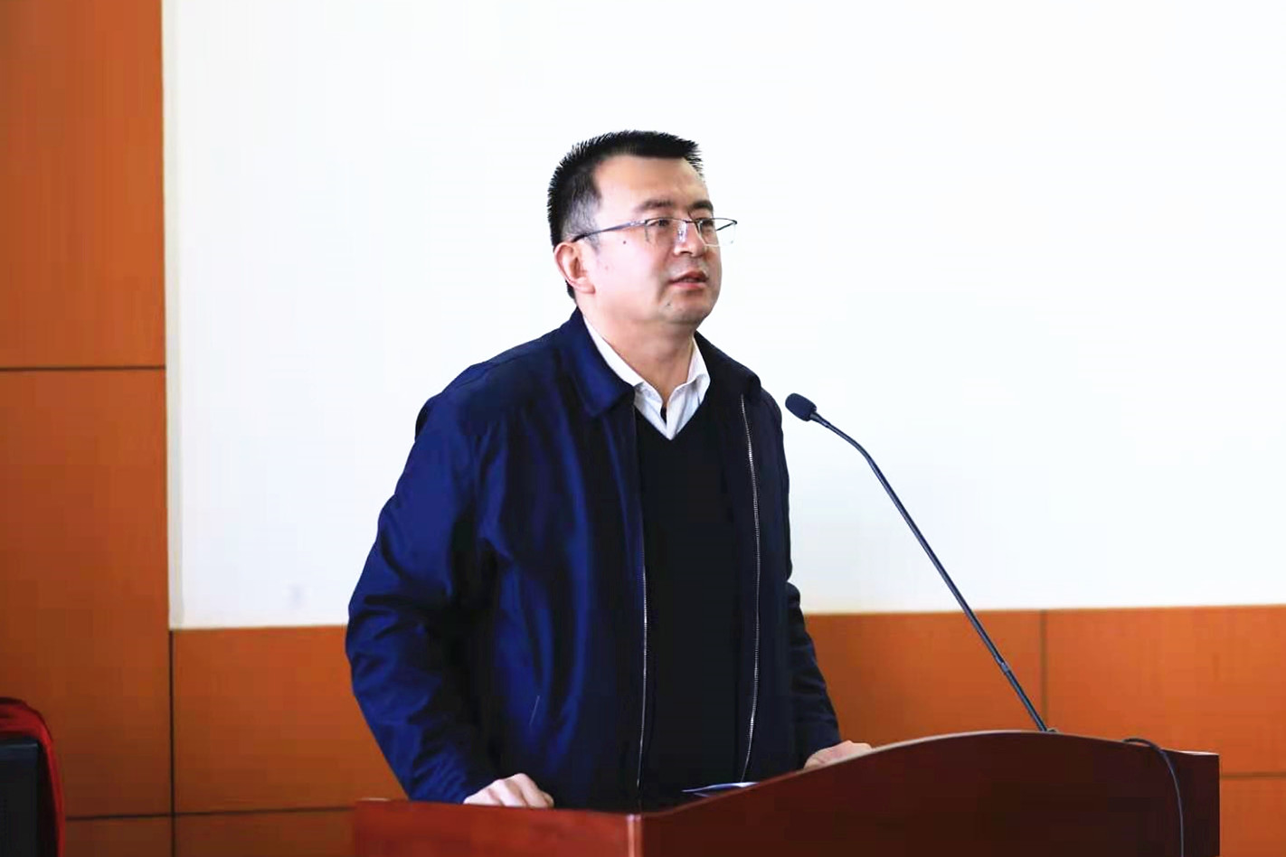 学工队伍系列培训：强化队伍建设，提升育人实效