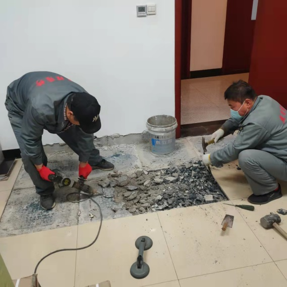 “责任 坚守 奉献”——燕理后勤人寒假工作点滴