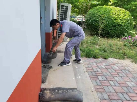 未雨绸缪绷紧“安全弦” 上下齐心共筑“防汛堤”