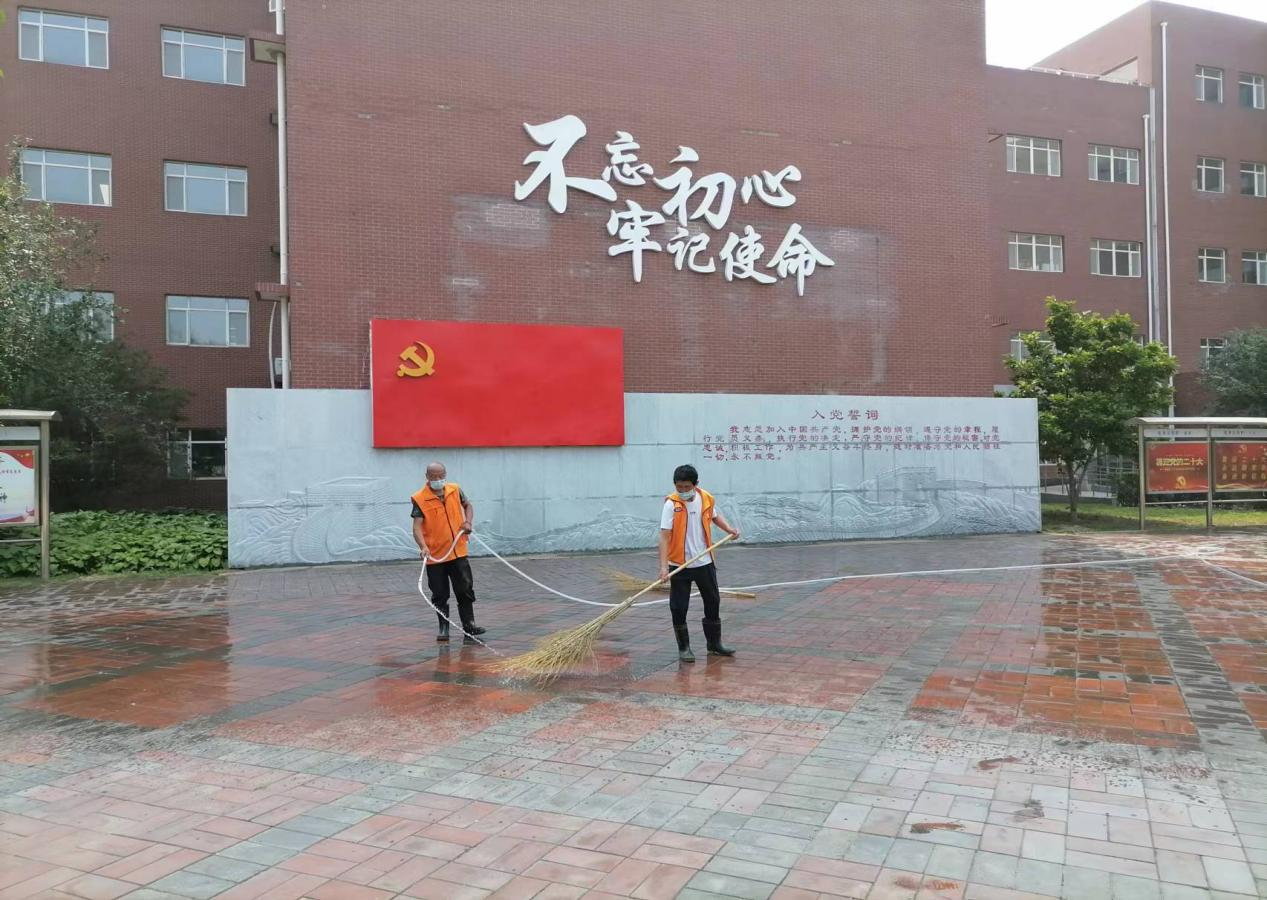 战高温 斗酷暑 后勤坚守岗位 全力做好暑期大会战工作