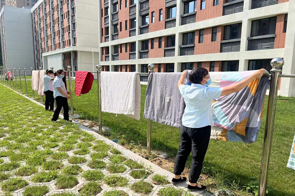 坐标燕理，后勤服务团队精心准备翘首以盼学子归来