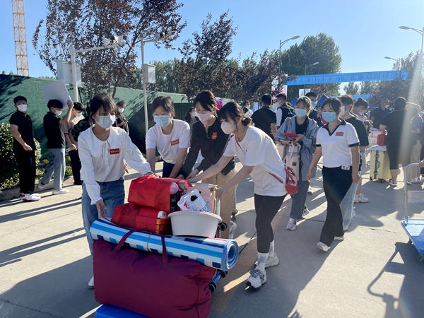 迎新丨迎新一线勇争先 师生党员显担当