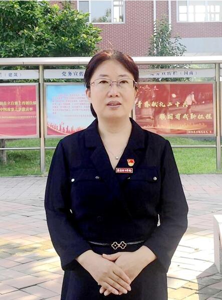 2022丨燕京理工学院教学名师：刘雪凌