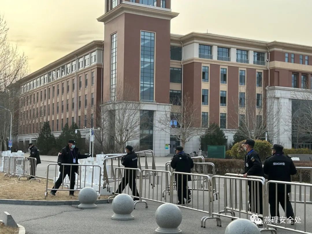 安全处圆满完成春季教资和大学英语四、六级考试安保工作