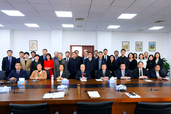 坚持教学中心地位 落实年度工作目标责任