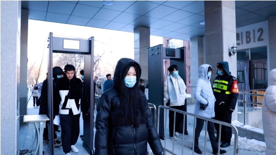 我校顺利完成全国大学英语四六级考试工作