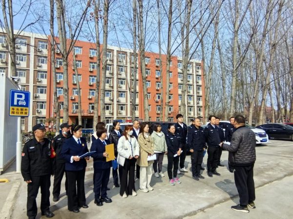 创建美好生活社区 | 筑牢校园安全防线，燕理后勤组织开展教职工集体宿舍安全卫生大检查