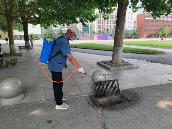 燕理后勤定期开展病媒生物灭杀工作