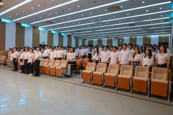 学校召开庆祝中国共产党成立103周年暨“两优一先”表彰大会