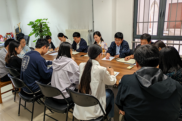 教务处召开师德师风专题学习会